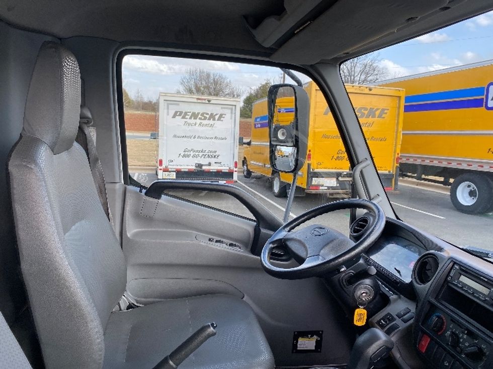 Refrigerated Truck-Light and Medium Duty Trucks-Hino-2020-195-Greensboro-NC-116,603\n\t\tmiles-$ 57,000 - Image 22