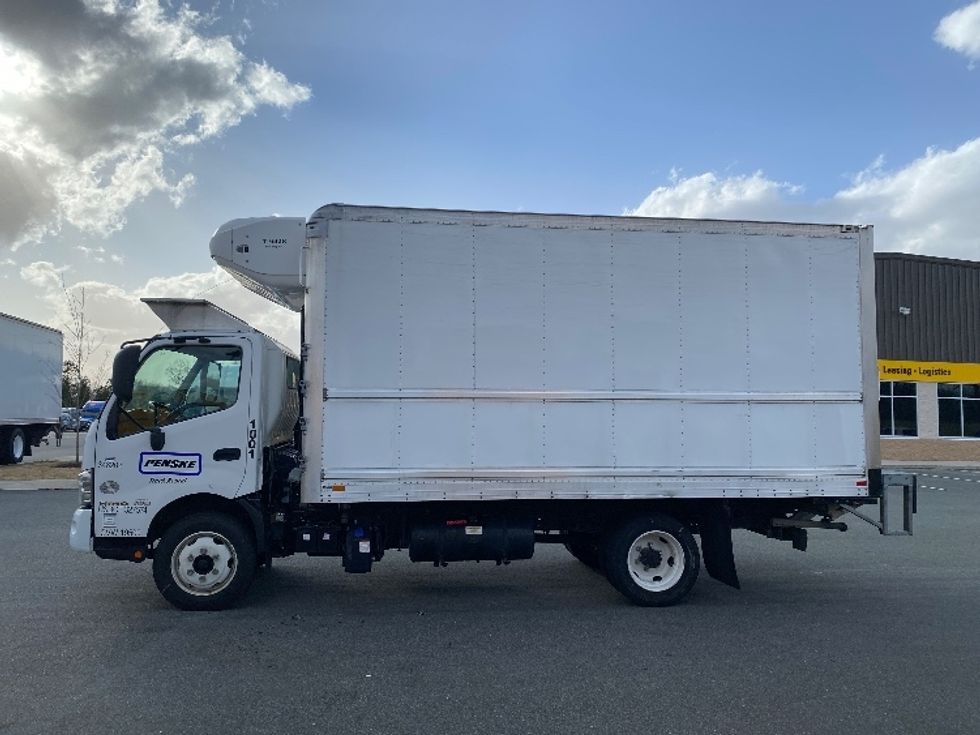 Refrigerated Truck-Light and Medium Duty Trucks-Hino-2020-195-Greensboro-NC-116,603\n\t\tmiles-$ 57,000 - Image 4