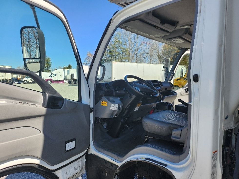 2020 Hino XJC720 / XFC720 Single Cab photo 13