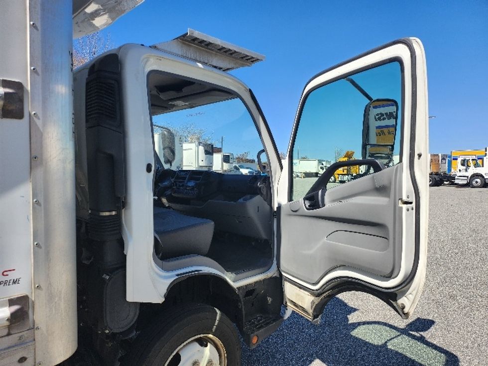 2020 Hino XJC720 / XFC720 Single Cab photo 16