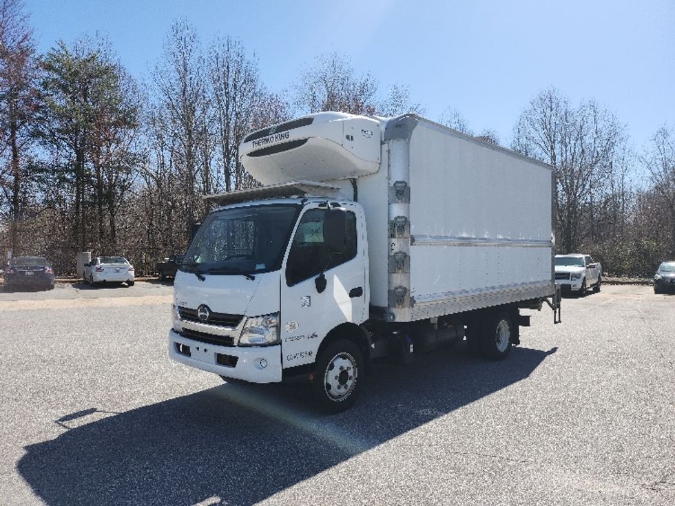 2020 Hino XJC720 / XFC720 Single Cab photo 3