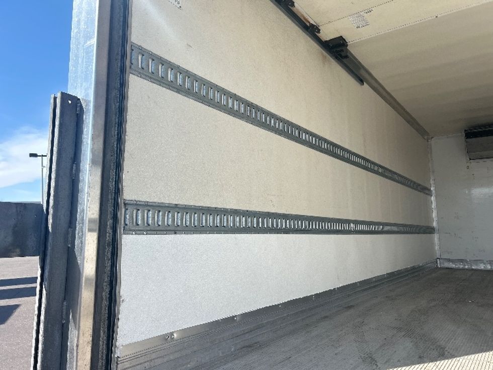 Refrigerated Truck-Light and Medium Duty Trucks-Hino-2020-195-Jamaica-NY-114,804\n\t\tmiles-$ 47,750 - Image 11