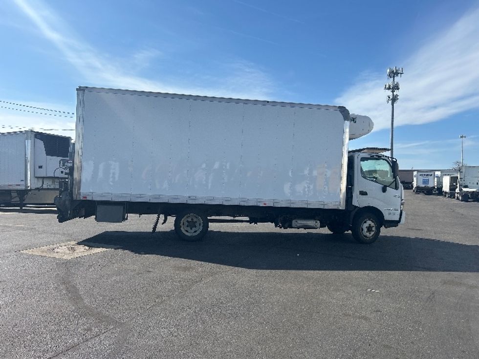 Refrigerated Truck-Light and Medium Duty Trucks-Hino-2020-195-Jamaica-NY-114,804\n\t\tmiles-$ 47,750 - Image 15
