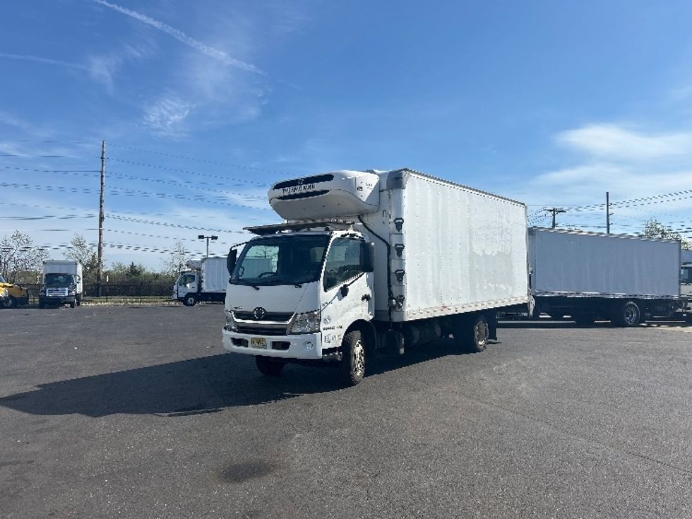 Refrigerated Truck-Light and Medium Duty Trucks-Hino-2020-195-Jamaica-NY-114,804\n\t\tmiles-$ 47,750 - Image 3