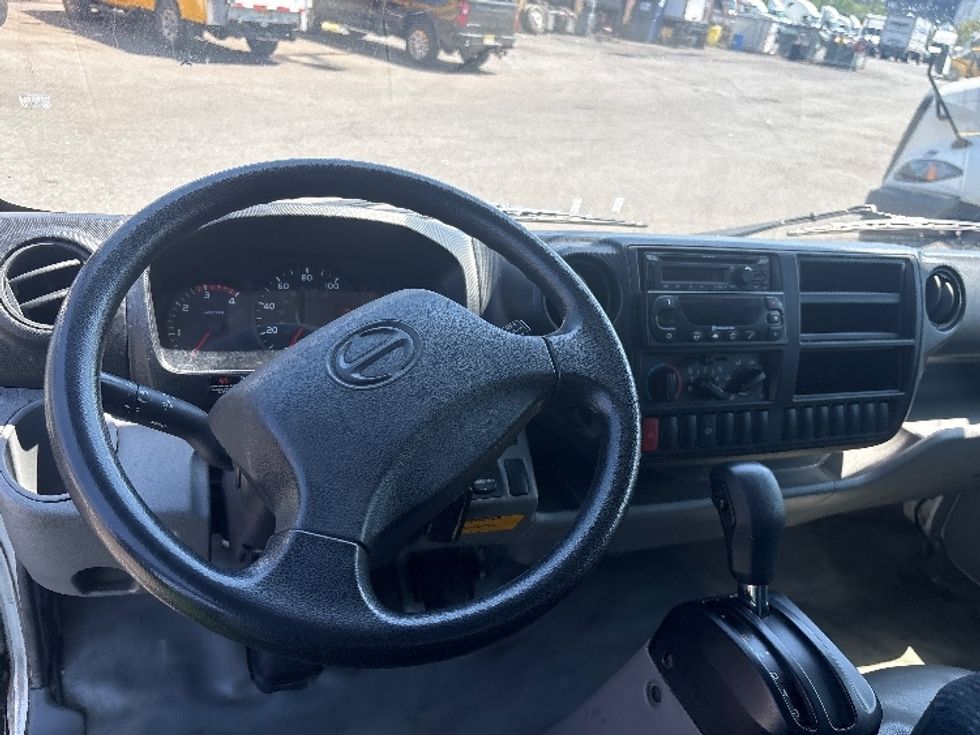 Refrigerated Truck-Light and Medium Duty Trucks-Hino-2020-195-Kearny-NJ-134,980\n\t\tmiles-$ 49,500 - Image 18