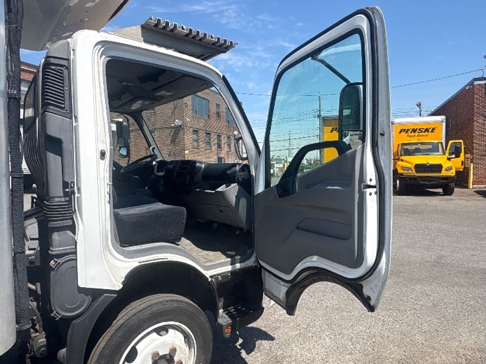 Refrigerated Truck-Light and Medium Duty Trucks-Hino-2020-195-Kearny-NJ-134,980\n\t\tmiles-$ 49,500 - Image 20
