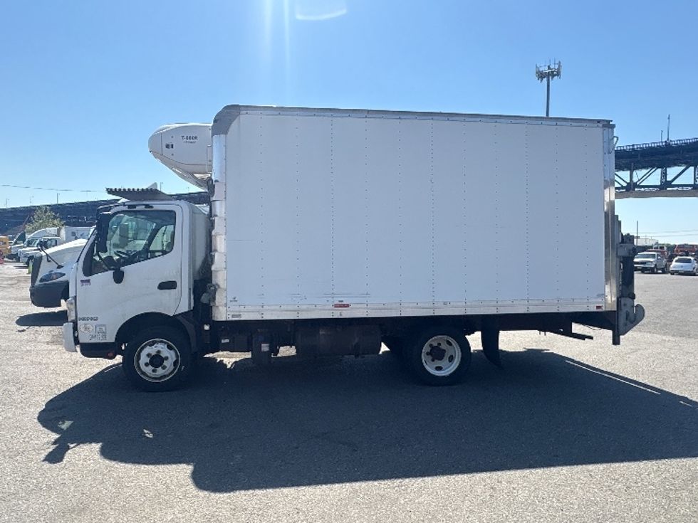 Refrigerated Truck-Light and Medium Duty Trucks-Hino-2020-195-Kearny-NJ-134,980\n\t\tmiles-$ 49,500 - Image 4