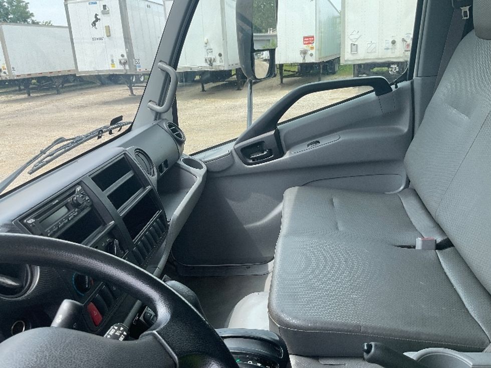 Refrigerated Truck-Light and Medium Duty Trucks-Hino-2020-195-La Porte-IN-148,301\n\t\tmiles-$ 43,750 - Image 19