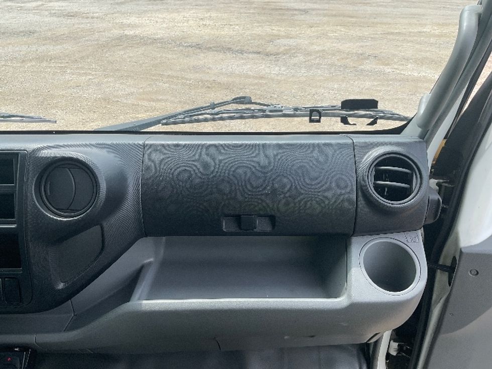 Refrigerated Truck-Light and Medium Duty Trucks-Hino-2020-195-La Porte-IN-148,301\n\t\tmiles-$ 43,750 - Image 21