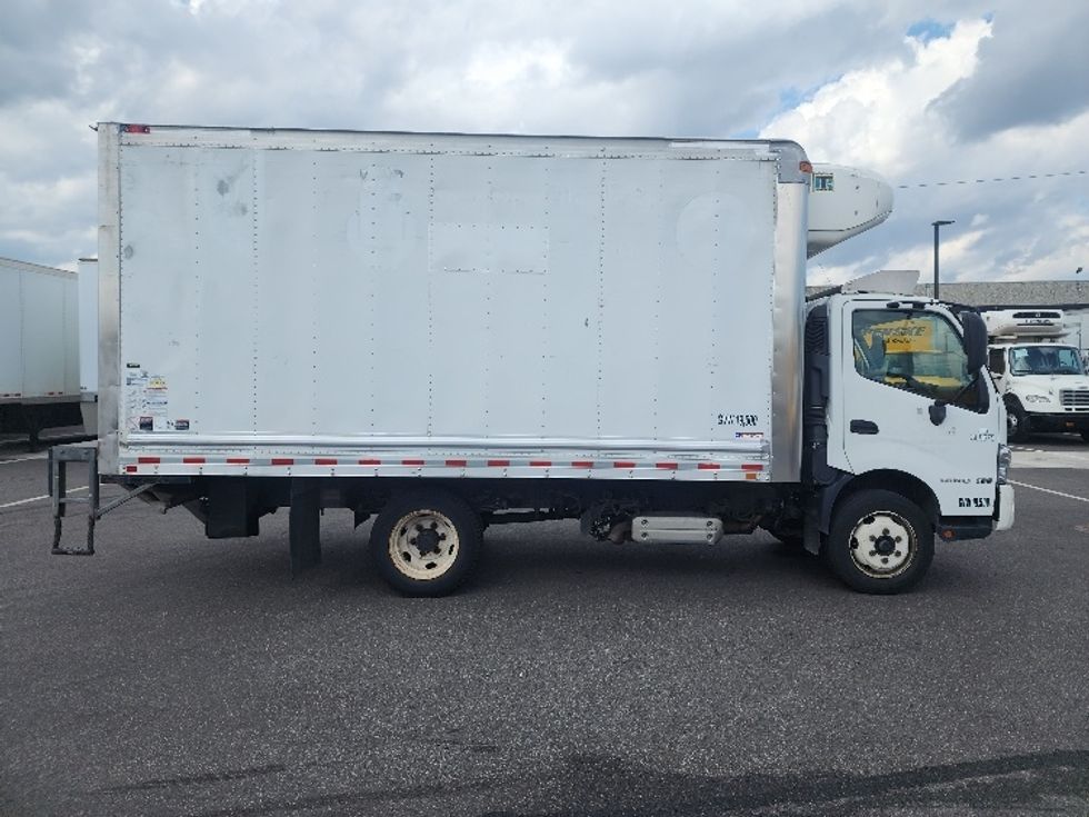 Refrigerated Truck-Light and Medium Duty Trucks-Hino-2020-195-Linden-NJ-151,478\n\t\tmiles-$ 43,750 - Image 15