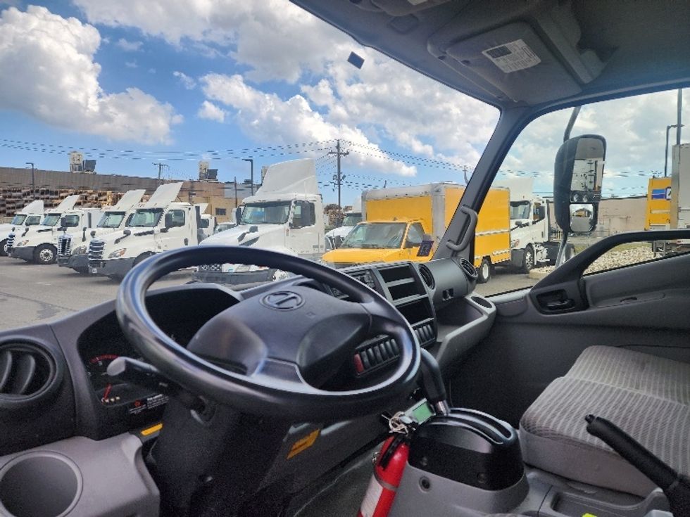 Refrigerated Truck-Light and Medium Duty Trucks-Hino-2020-195-Linden-NJ-151,478\n\t\tmiles-$ 43,750 - Image 17