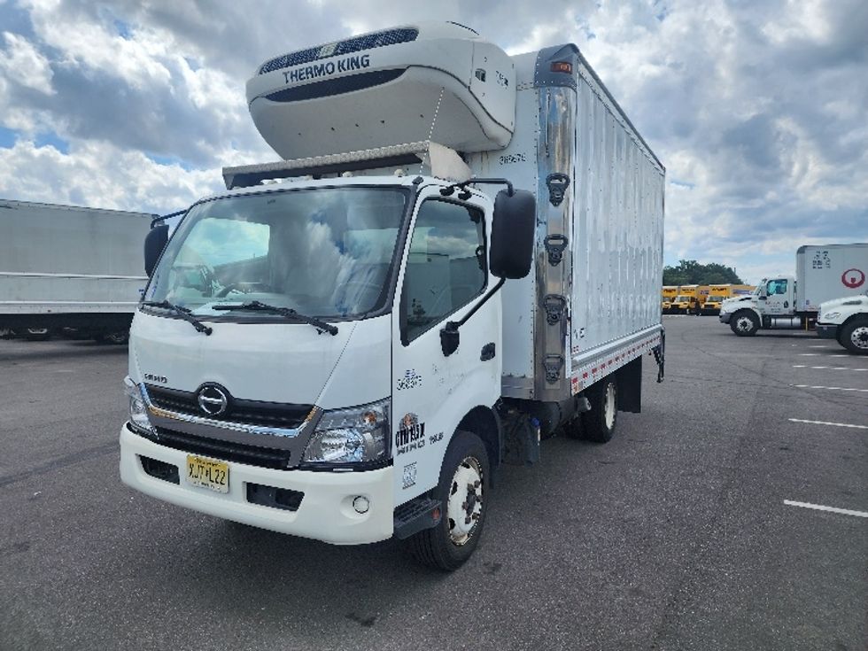 Refrigerated Truck-Light and Medium Duty Trucks-Hino-2020-195-Linden-NJ-151,478\n\t\tmiles-$ 43,750 - Image 3