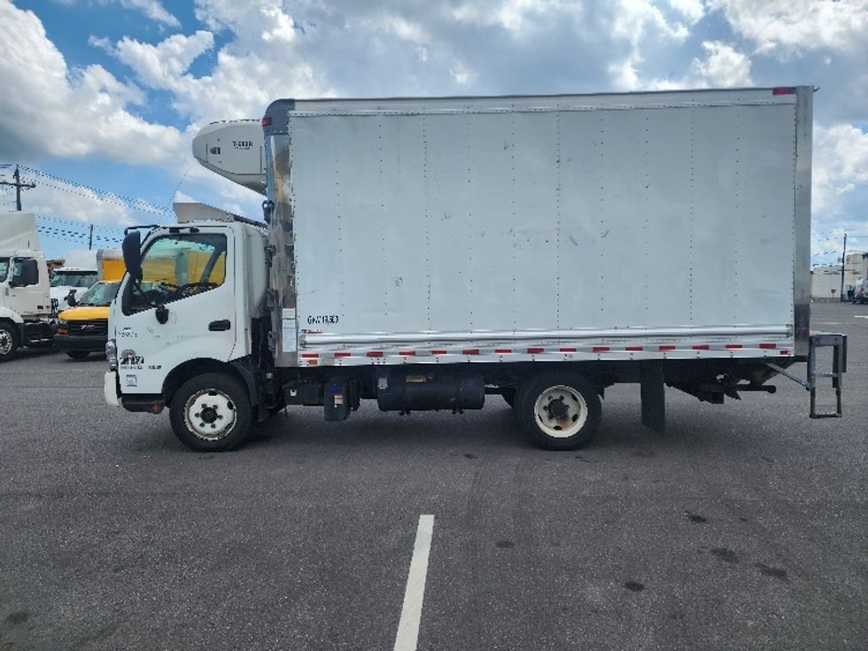 Refrigerated Truck-Light and Medium Duty Trucks-Hino-2020-195-Linden-NJ-151,478\n\t\tmiles-$ 43,750 - Image 4