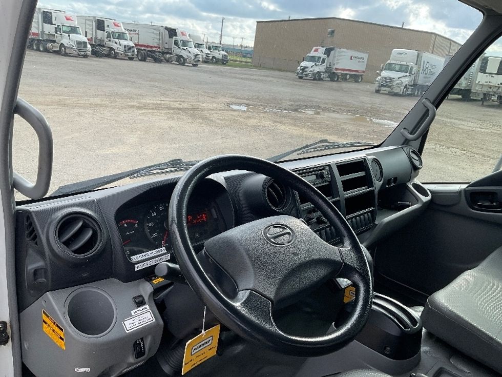 Refrigerated Truck-Light and Medium Duty Trucks-Hino-2020-195-Little Rock-AR-132,972\n\t\tmiles-$ 50,750 - Image 17