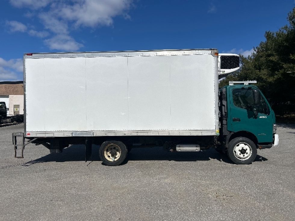 Refrigerated Truck-Light and Medium Duty Trucks-Hino-2020-195-Londonderry-NH-86,320\n\t\tmiles-$ 49,500 - Image 15