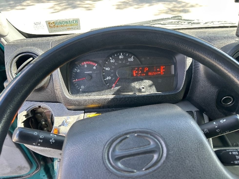 Refrigerated Truck-Light and Medium Duty Trucks-Hino-2020-195-Londonderry-NH-86,320\n\t\tmiles-$ 49,500 - Image 17