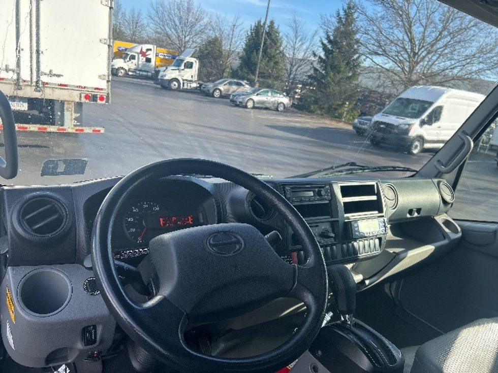 Refrigerated Truck-Light and Medium Duty Trucks-Hino-2020-195-Louisville-KY-114,714\n\t\tmiles-$ 53,500 - Image 15