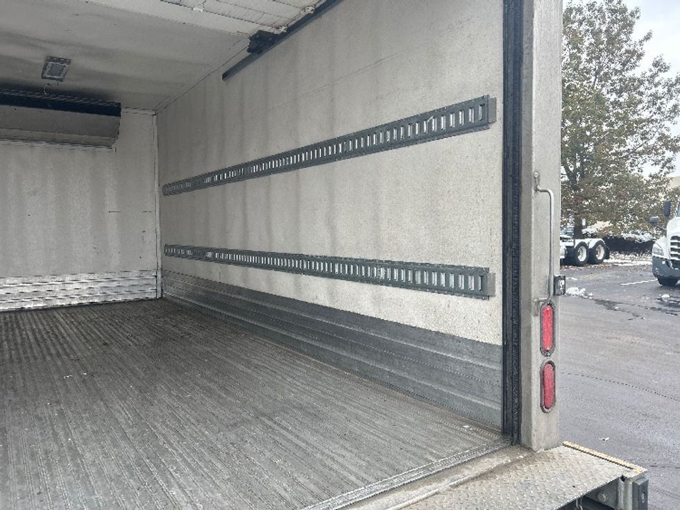 Refrigerated Truck-Light and Medium Duty Trucks-Hino-2020-195-Louisville-KY-130,445\n\t\tmiles-$ 50,250 - Image 12