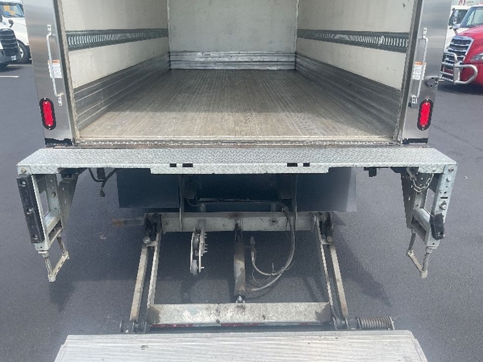 Refrigerated Truck-Light and Medium Duty Trucks-Hino-2020-195-Madison-AL-132,444\n\t\tmiles-$ 55,250 - Image 10