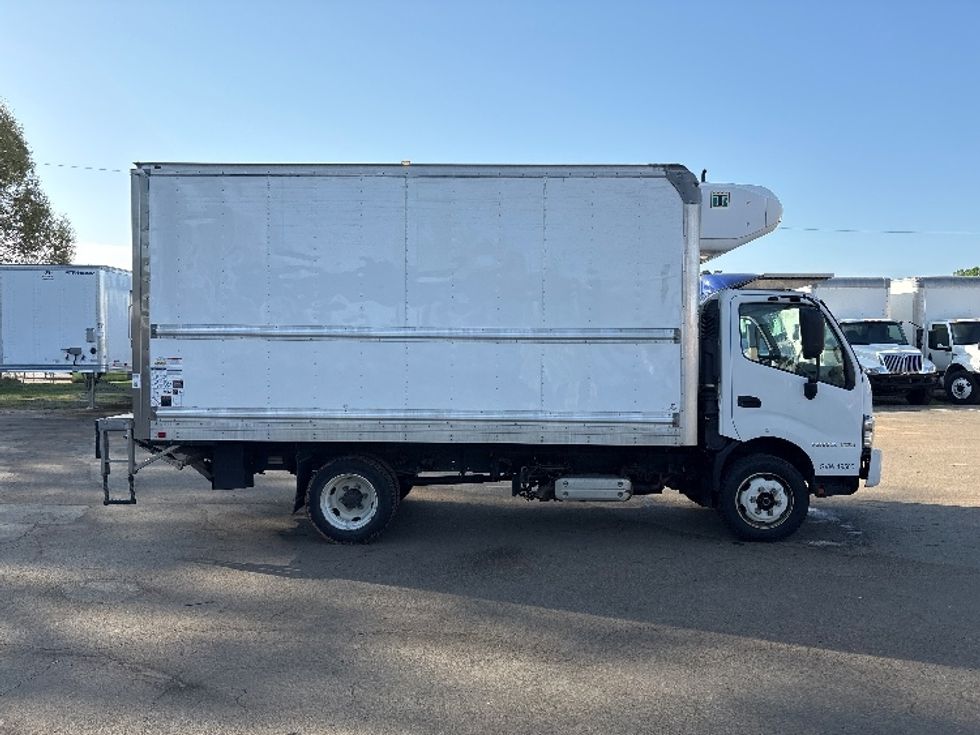 Refrigerated Truck-Light and Medium Duty Trucks-Hino-2020-195-Mebane-NC-129,629\n\t\tmiles-$ 54,250 - Image 14