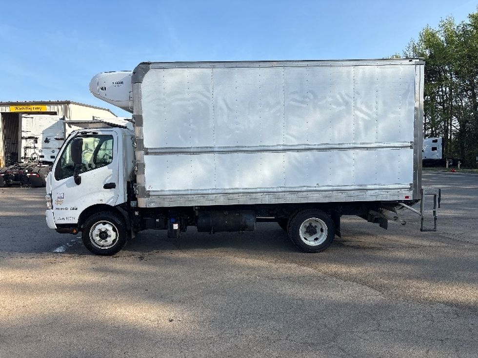 Refrigerated Truck-Light and Medium Duty Trucks-Hino-2020-195-Mebane-NC-129,629\n\t\tmiles-$ 54,250 - Image 4