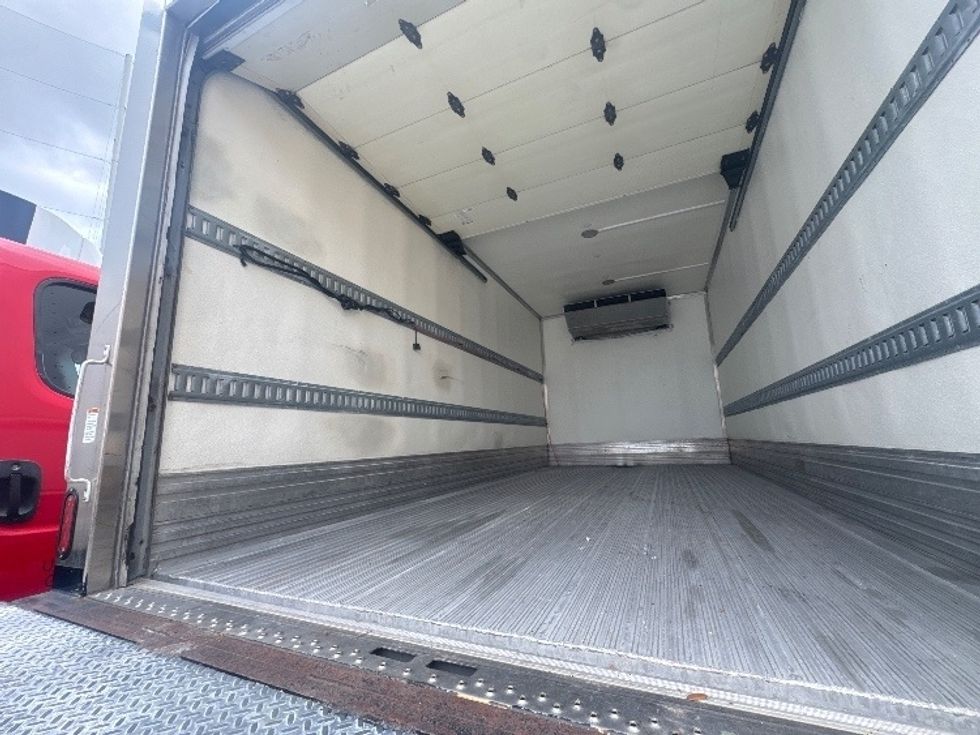 Refrigerated Truck-Light and Medium Duty Trucks-Hino-2020-195-Medley-FL-24,678\n\t\tmiles-$ 63,750 - Image 10