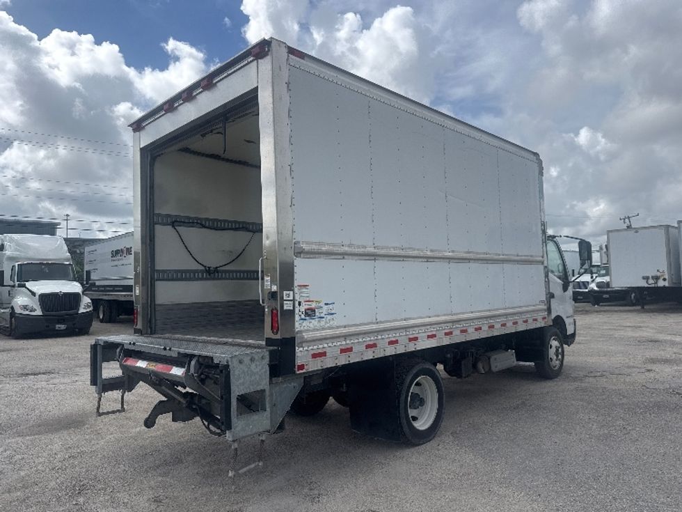 Refrigerated Truck-Light and Medium Duty Trucks-Hino-2020-195-Medley-FL-24,678\n\t\tmiles-$ 63,750 - Image 12