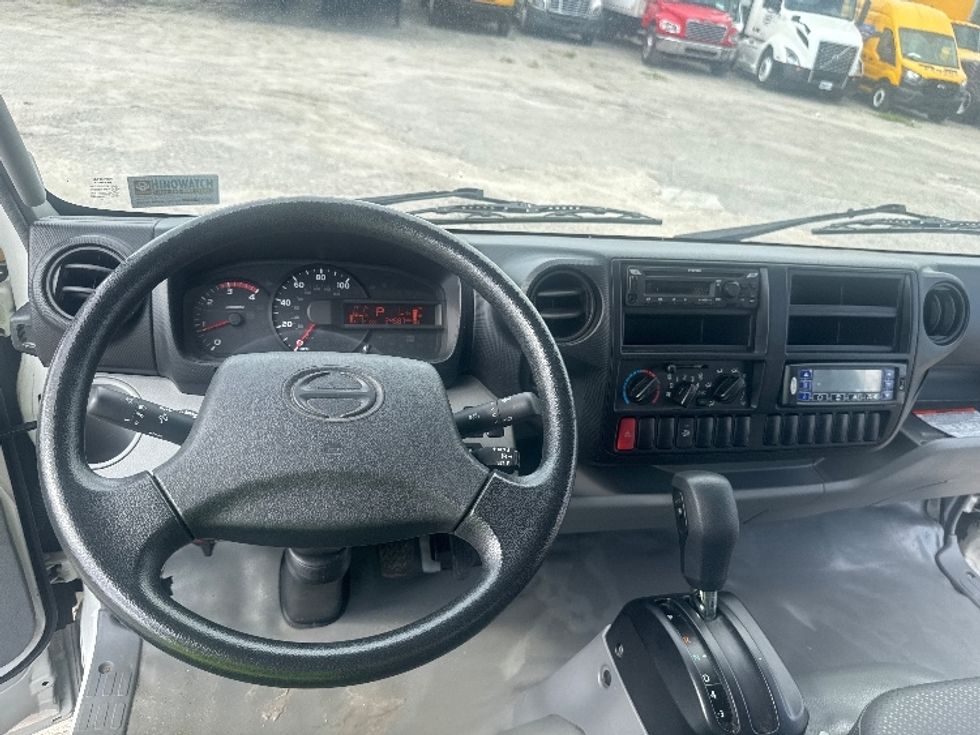 Refrigerated Truck-Light and Medium Duty Trucks-Hino-2020-195-Medley-FL-24,678\n\t\tmiles-$ 63,750 - Image 17