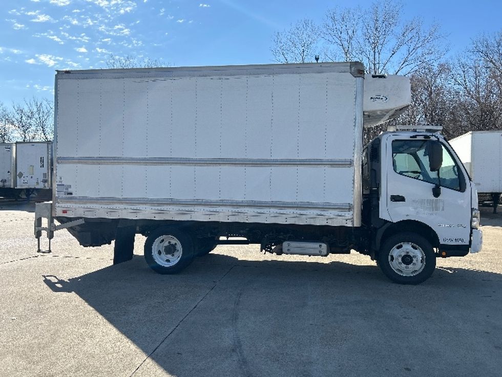 Refrigerated Truck-Light and Medium Duty Trucks-Hino-2020-195-Memphis-TN-119,162\n\t\tmiles-$ 55,250 - Image 15