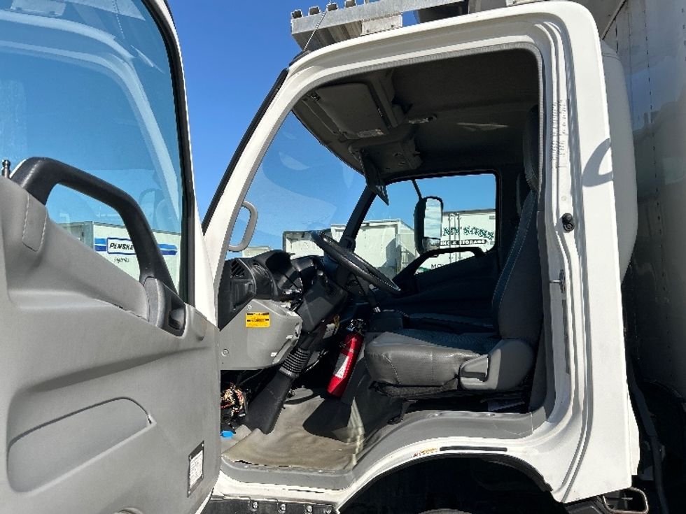 Refrigerated Truck-Light and Medium Duty Trucks-Hino-2020-195-Memphis-TN-119,162\n\t\tmiles-$ 55,250 - Image 16