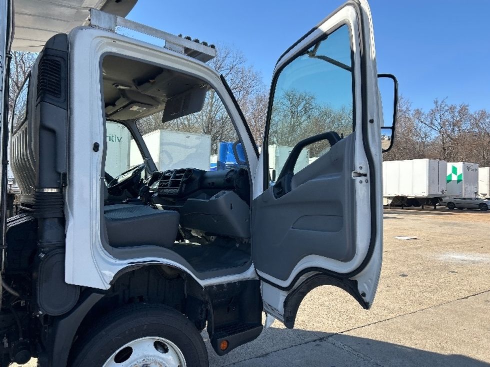 Refrigerated Truck-Light and Medium Duty Trucks-Hino-2020-195-Memphis-TN-119,162\n\t\tmiles-$ 55,250 - Image 20