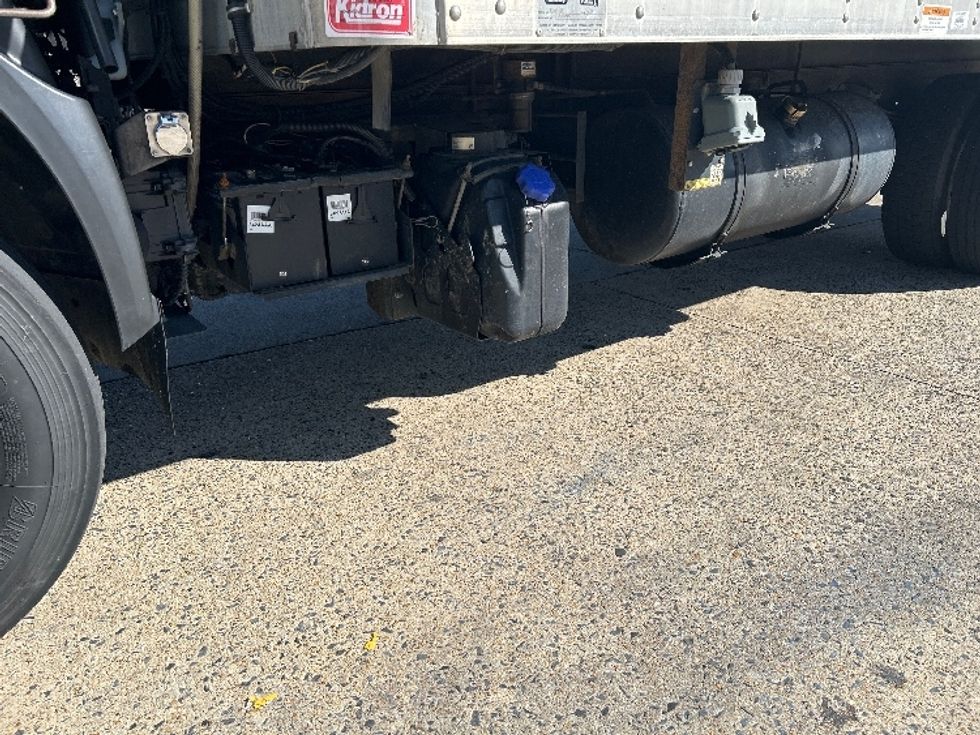 Refrigerated Truck-Light and Medium Duty Trucks-Hino-2020-195-Memphis-TN-119,162\n\t\tmiles-$ 55,250 - Image 5