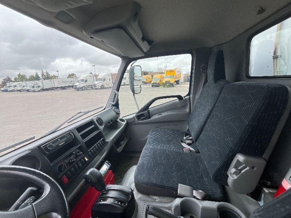 Refrigerated Truck-Light and Medium Duty Trucks-Hino-2020-195-Mississauga-ON-174,071\n\t\tkm-$ 72,500 - Image 18