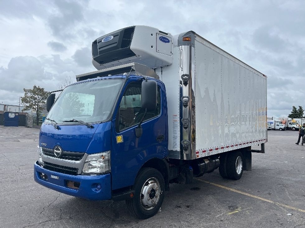 Refrigerated Truck-Light and Medium Duty Trucks-Hino-2020-195-Mississauga-ON-174,071\n\t\tkm-$ 72,500 - Image 3