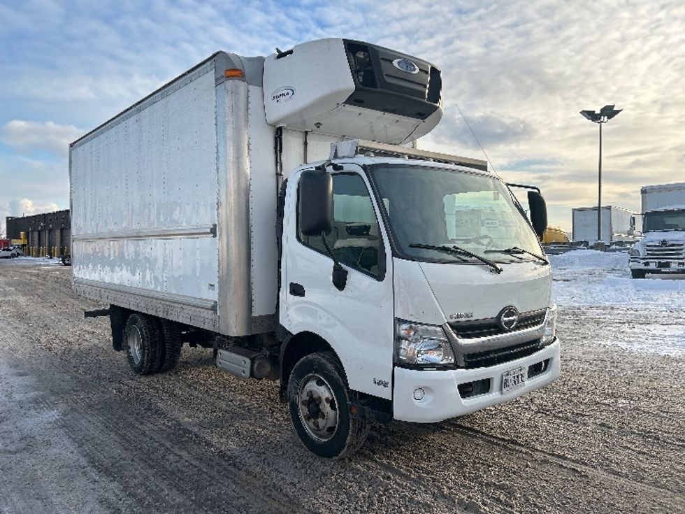 Refrigerated Truck-Light and Medium Duty Trucks-Hino-2020-195-Mississauga-ON-197,525\n\t\tkm-$ 70,000 - Image 1
