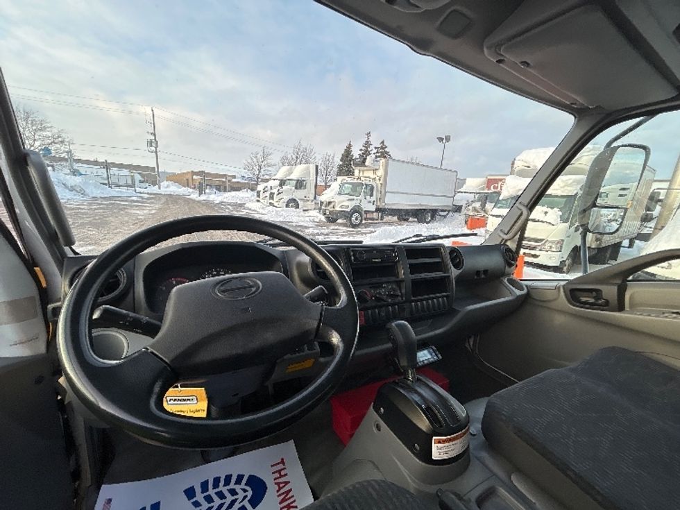 Refrigerated Truck-Light and Medium Duty Trucks-Hino-2020-195-Mississauga-ON-197,525\n\t\tkm-$ 70,000 - Image 17