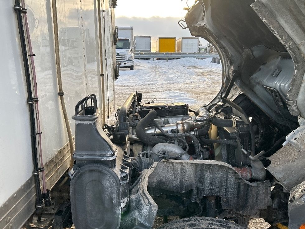 Refrigerated Truck-Light and Medium Duty Trucks-Hino-2020-195-Mississauga-ON-197,525\n\t\tkm-$ 70,000 - Image 22