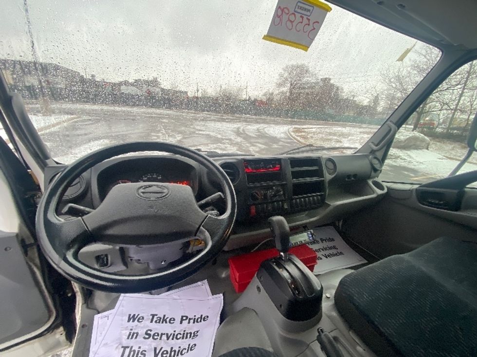 Refrigerated Truck-Light and Medium Duty Trucks-Hino-2020-195-Mississauga-ON-216,966\n\t\tkm-$ 67,500 - Image 18