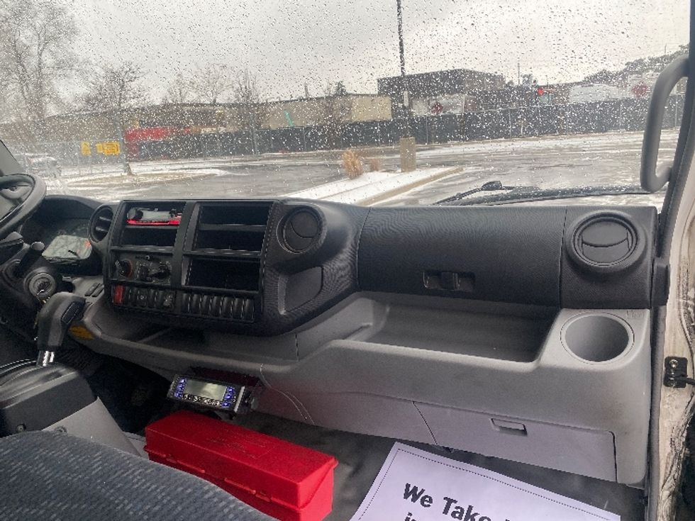 Refrigerated Truck-Light and Medium Duty Trucks-Hino-2020-195-Mississauga-ON-216,966\n\t\tkm-$ 67,500 - Image 21