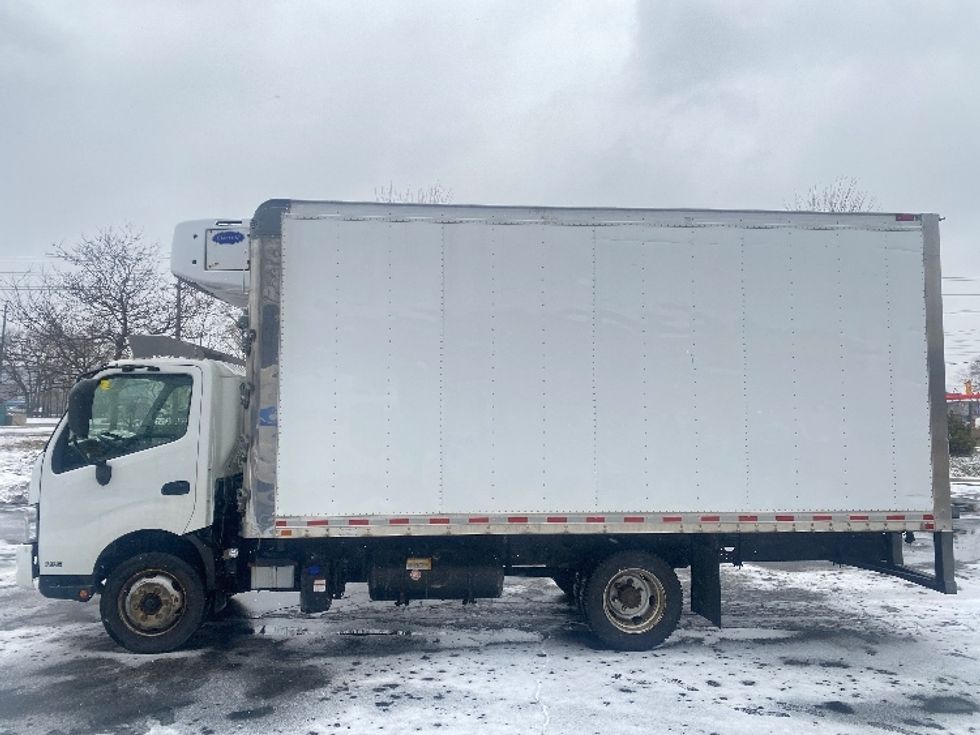 Refrigerated Truck-Light and Medium Duty Trucks-Hino-2020-195-Mississauga-ON-216,966\n\t\tkm-$ 67,500 - Image 4