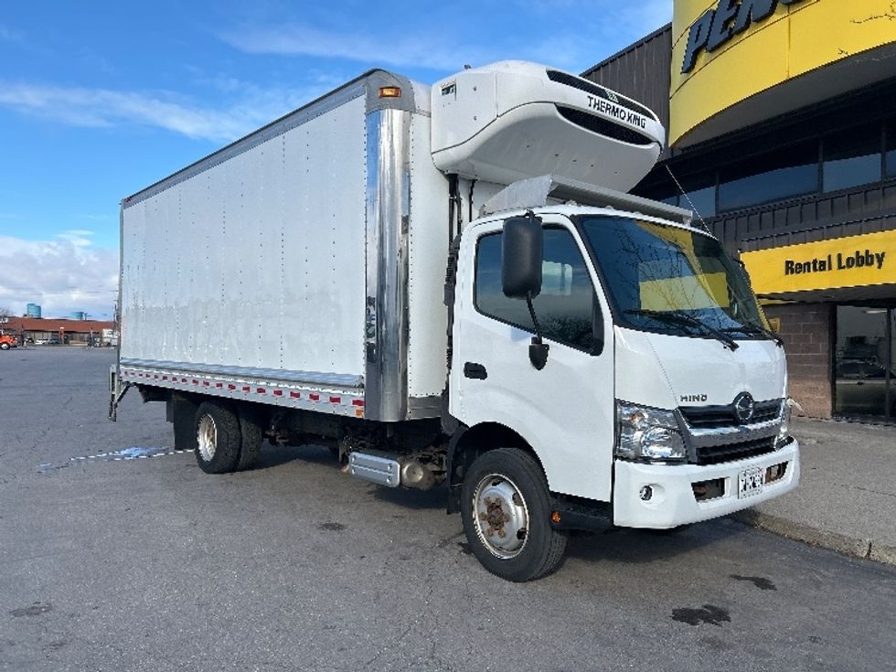 Refrigerated Truck-Light and Medium Duty Trucks-Hino-2020-195-Mississauga-ON-97,901\n\t\tkm-$ 82,250 - Image 1