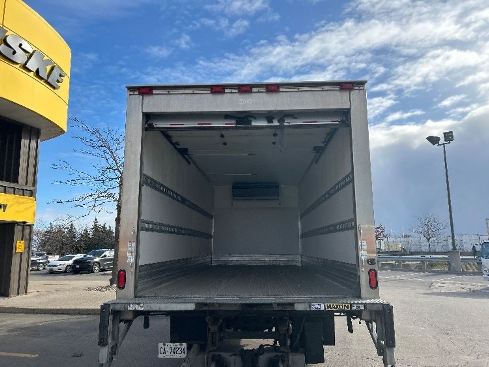 Refrigerated Truck-Light and Medium Duty Trucks-Hino-2020-195-Mississauga-ON-97,901\n\t\tkm-$ 82,250 - Image 8