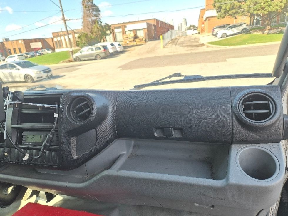 Refrigerated Truck-Light and Medium Duty Trucks-Hino-2020-195-Mississauga-ON-99,666\n\t\tkm-$ 81,000 - Image 21