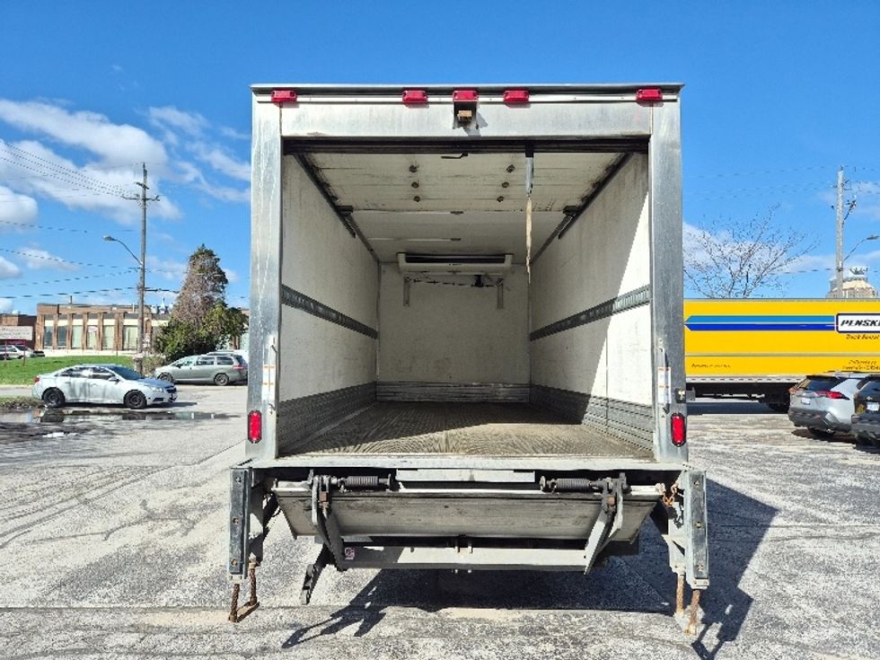 Refrigerated Truck-Light and Medium Duty Trucks-Hino-2020-195-Mississauga-ON-99,666\n\t\tkm-$ 81,000 - Image 8