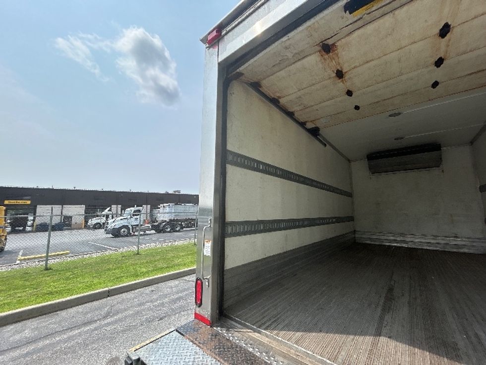 Refrigerated Truck-Light and Medium Duty Trucks-Hino-2020-195-Montgomery-NY-109,854\n\t\tmiles-$ 47,750 - Image 11
