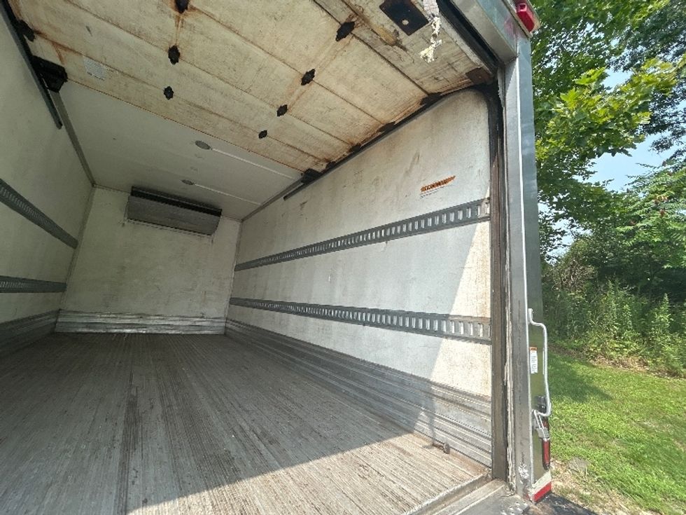 Refrigerated Truck-Light and Medium Duty Trucks-Hino-2020-195-Montgomery-NY-109,854\n\t\tmiles-$ 47,750 - Image 12