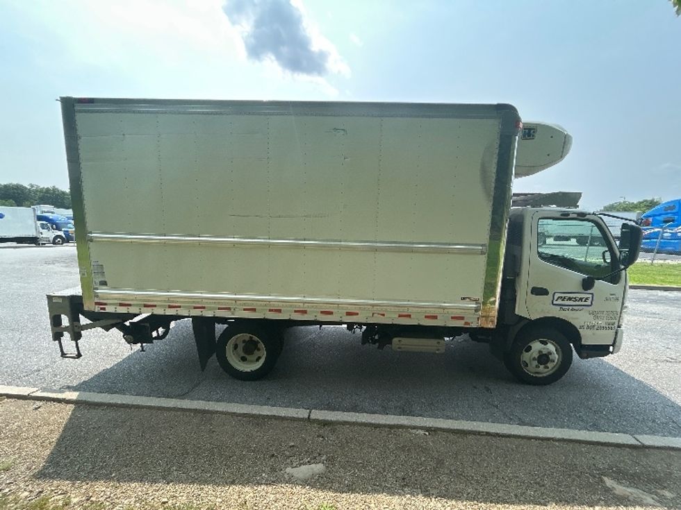 Refrigerated Truck-Light and Medium Duty Trucks-Hino-2020-195-Montgomery-NY-109,854\n\t\tmiles-$ 47,750 - Image 15