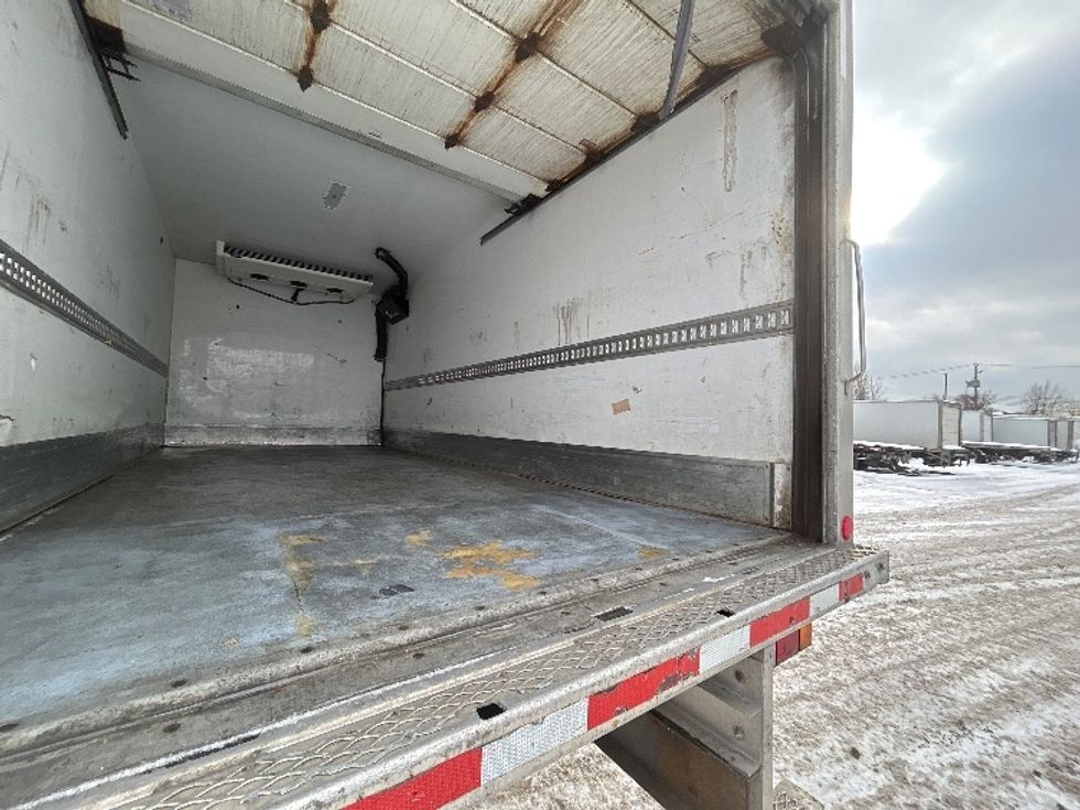 Refrigerated Truck-Light and Medium Duty Trucks-Hino-2020-195-Montreal-PQ-243,746\n\t\tkm-$ 62,500 - Image 11