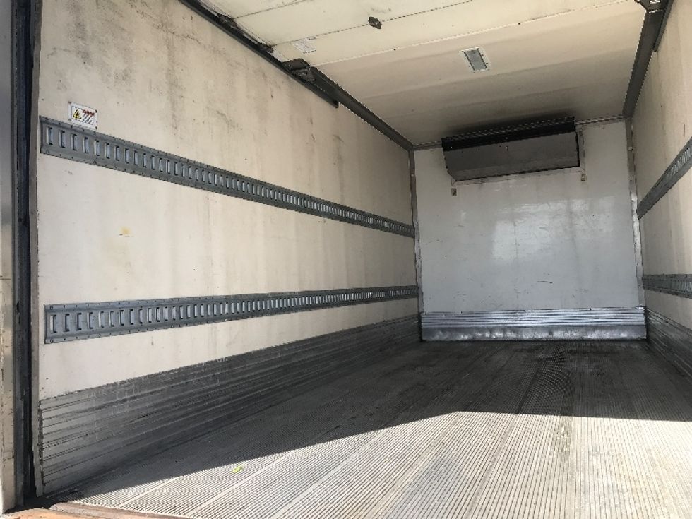 Refrigerated Truck-Light and Medium Duty Trucks-Hino-2020-195-National City-CA-130,169\n\t\tmiles-$ 53,000 - Image 11