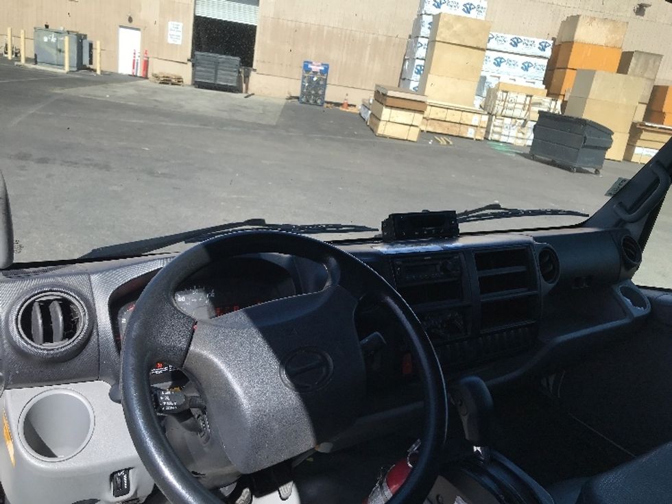 Refrigerated Truck-Light and Medium Duty Trucks-Hino-2020-195-National City-CA-130,169\n\t\tmiles-$ 53,000 - Image 18